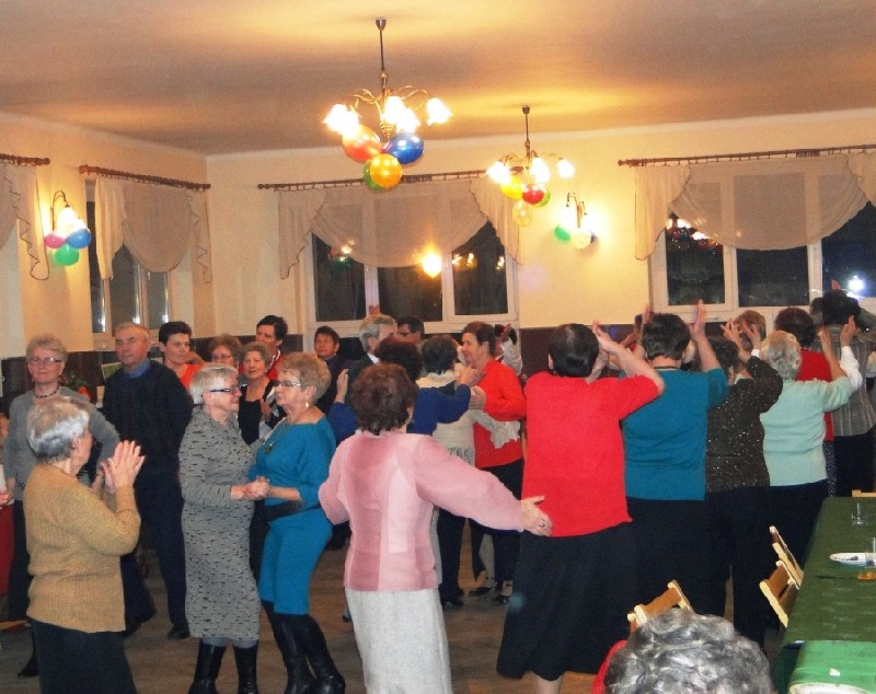 Zabawa seniorów