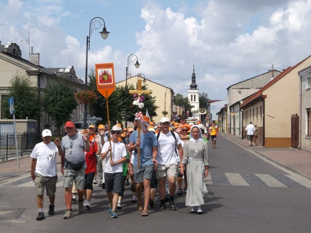 Pielgrzymowali przez Uniejów