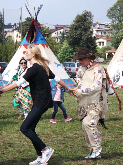 VI Indiańskie Lato - Święto Alei. im. Sat-Okha w Uniejowie