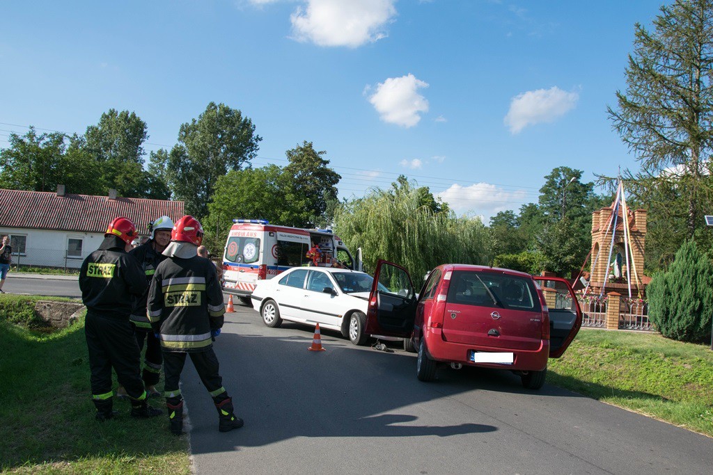 Zderzenie aut w Ostrowsku