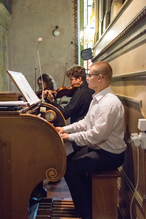  XI Koncert Organowo Kameralny