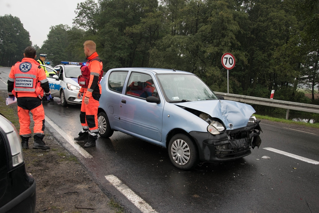Fiatem wjechał w tył Saaba