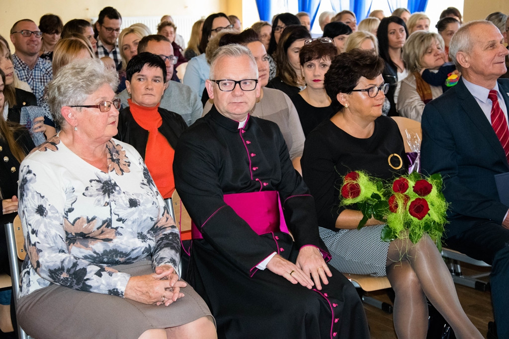 Pasowanie na uczniów w Uniejowie