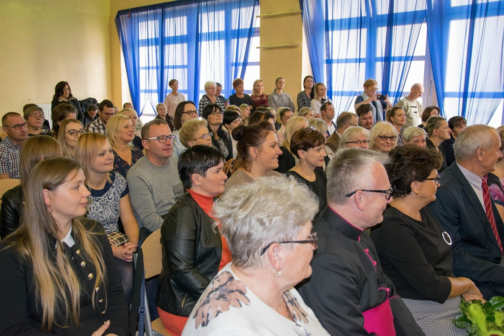 Pasowanie na uczniów w Uniejowie