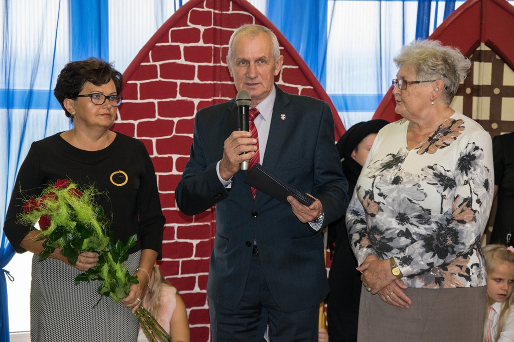 Pasowanie na uczniów w Uniejowie