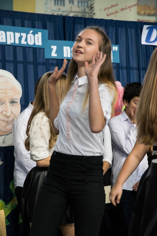 Dzień Nauczyciela i Dzień Papieski