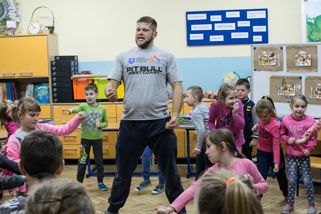 Spotkanie pierwszaków z Gwiazdą MMA