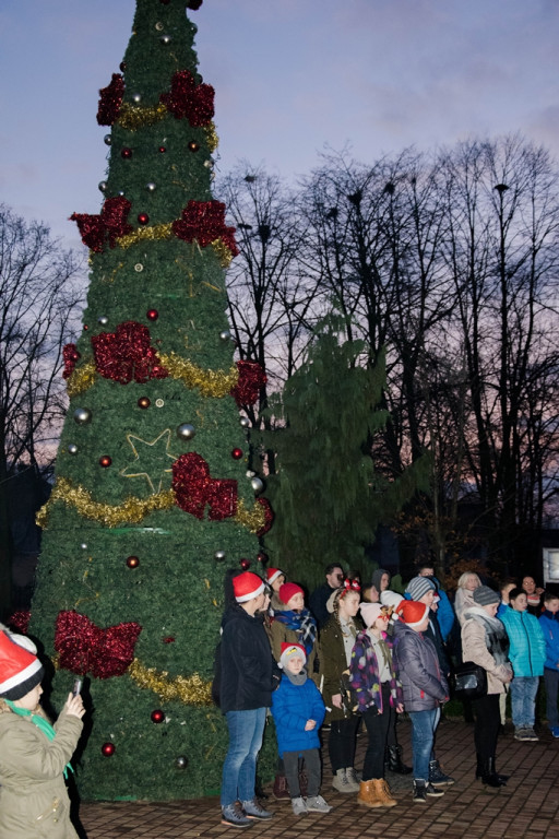 Kolędowanie z harcerzami