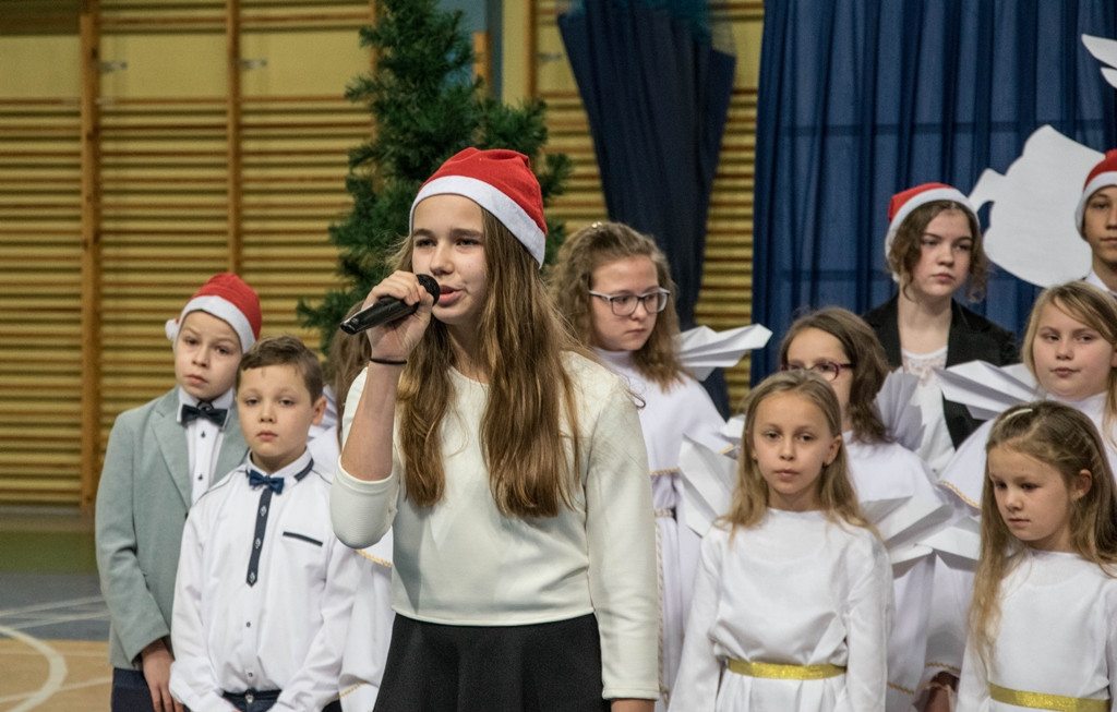 Świąteczny koncert w szkole