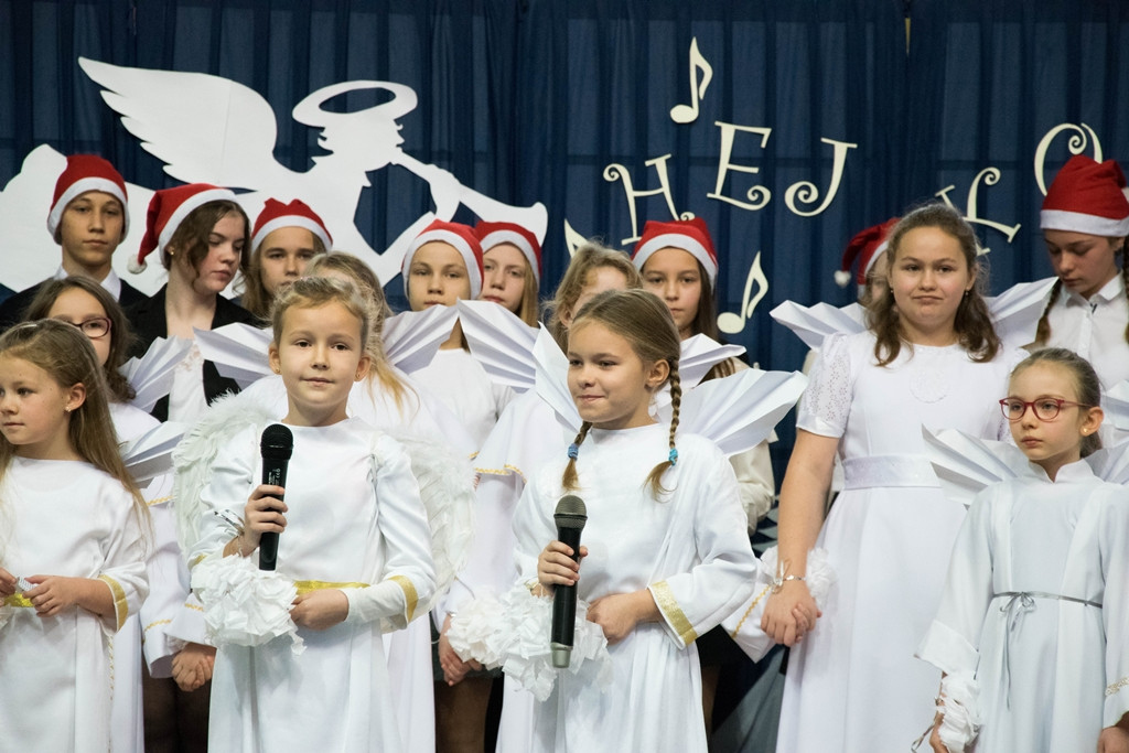 Świąteczny koncert w szkole