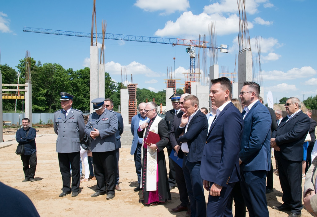 Aparthotel Uroczystość wmurowania kamienia węgielnego