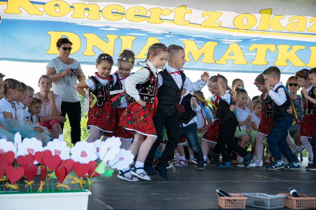 Koncert z okazji Dnia Matki w Uniejowie 2018