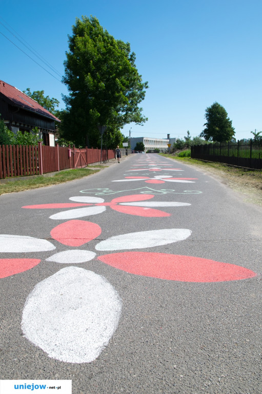 Wilamów dekoruje ulice na Boże Ciało