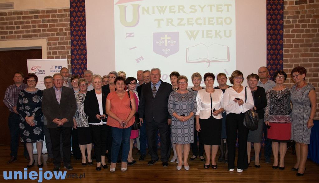 Kolejny rok w Uniwersytecie III Wieku
