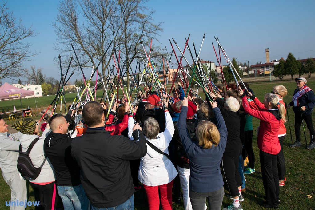 I Marsz Nordic Walking na 1918 metrów