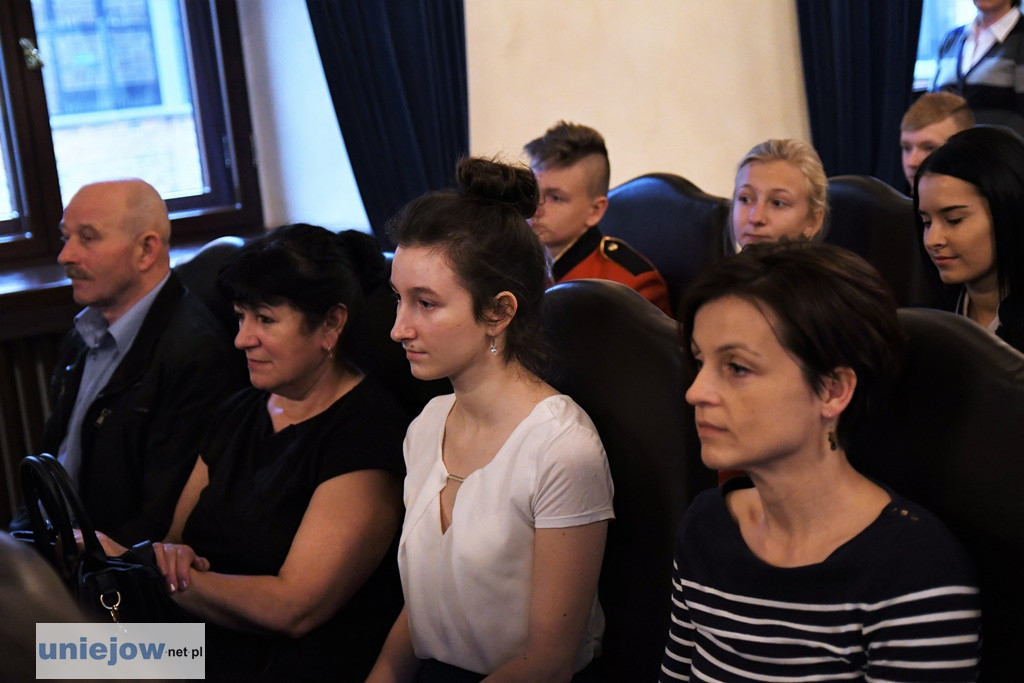 Burmistrz wręczył stypendia i nagrody