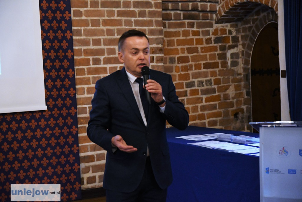 Burmistrz wręczył stypendia i nagrody
