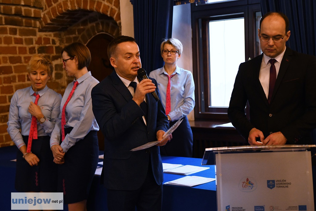 Burmistrz wręczył stypendia i nagrody