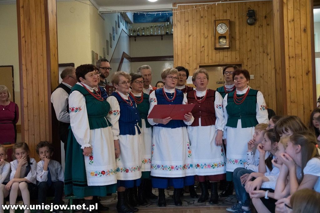 Dzieci w Wieleninie wystąpiły dla dziadków