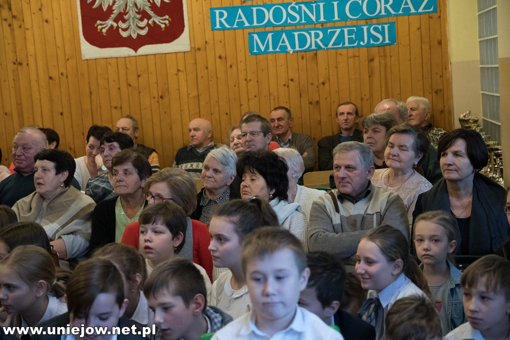 Dzieci w Wieleninie wystąpiły dla dziadków