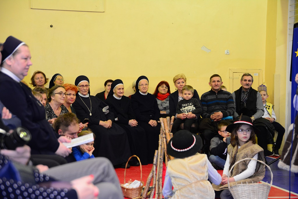 Jasełka w podstawówce w Uniejowie