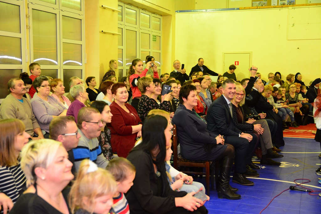 Jasełka w podstawówce w Uniejowie