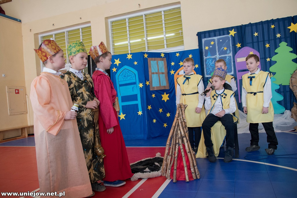 Jasełka w podstawówce w Uniejowie
