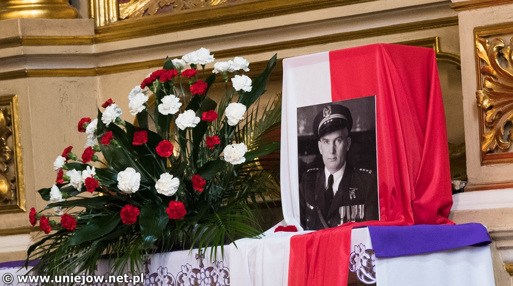 Uniejów uhonorował płk. pil. S. Ścibiora