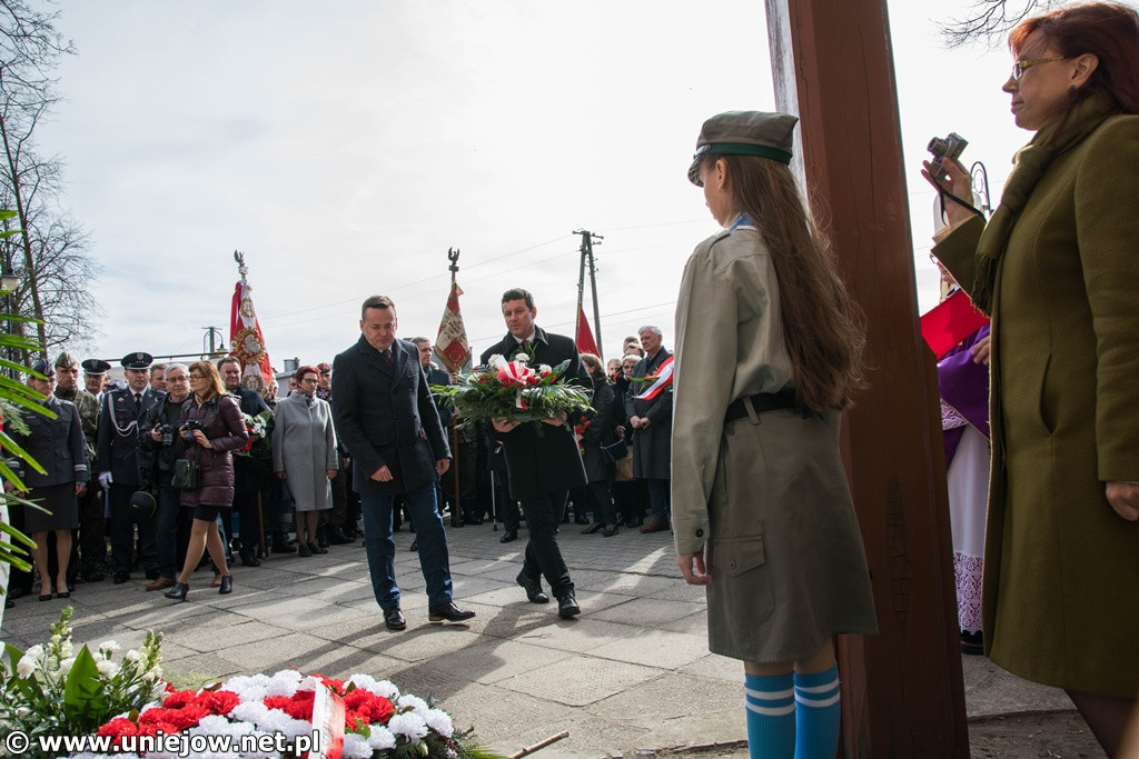 Uniejów uhonorował płk. pil. S. Ścibiora