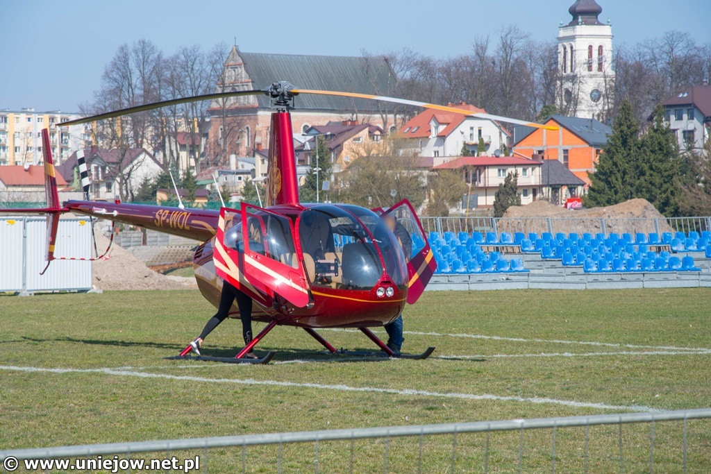 Helikopterem na baseny w Uniejowie