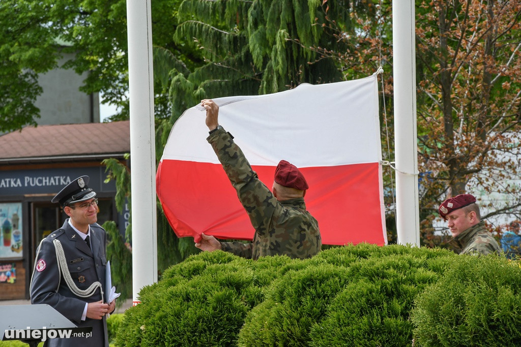 Uniejowianie uczcili święto Konstytucji 3 Maja