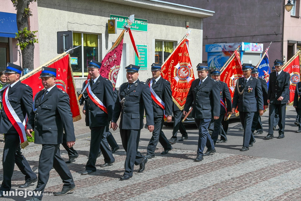 Uniejowianie uczcili święto Konstytucji 3 Maja
