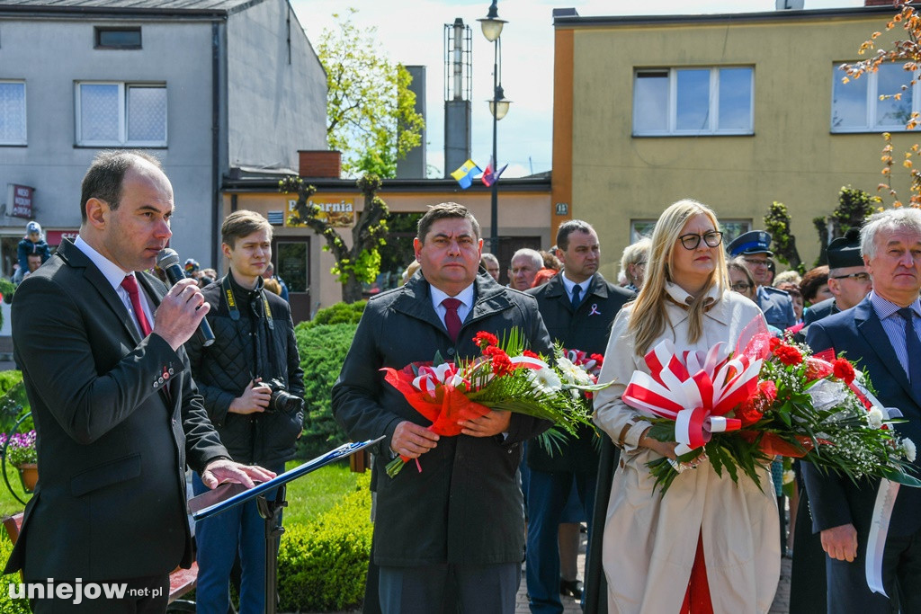 Uniejowianie uczcili święto Konstytucji 3 Maja