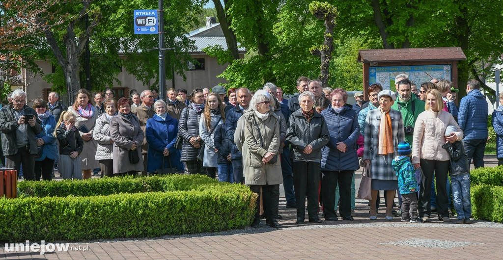 Uniejowianie uczcili święto Konstytucji 3 Maja