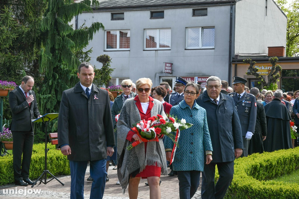 Uniejowianie uczcili święto Konstytucji 3 Maja