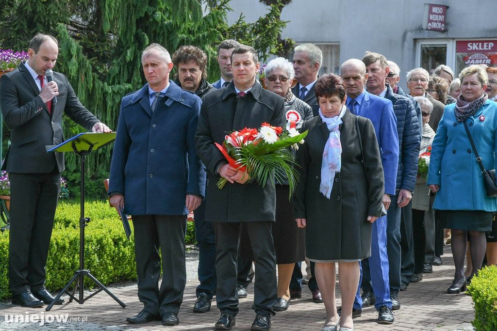 Uniejowianie uczcili święto Konstytucji 3 Maja