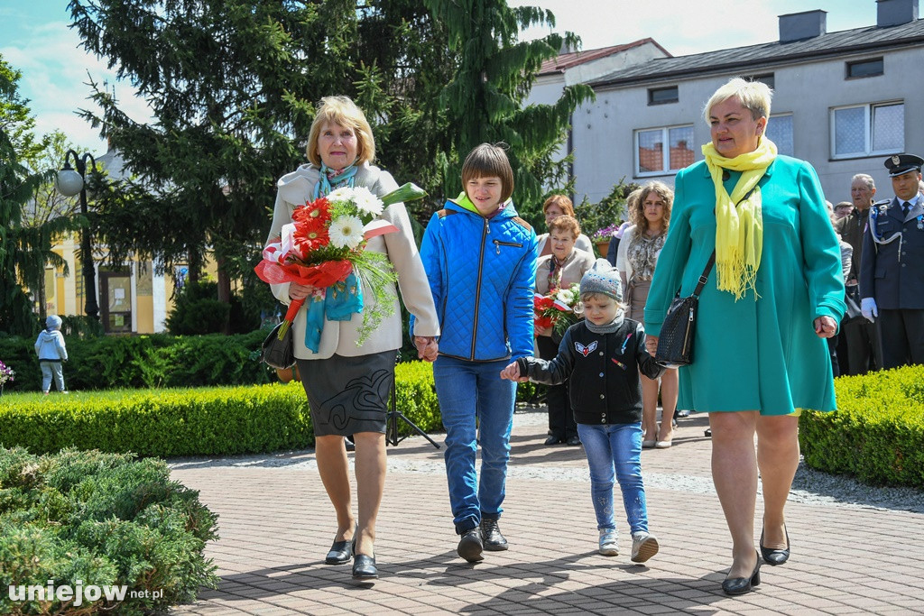 Uniejowianie uczcili święto Konstytucji 3 Maja