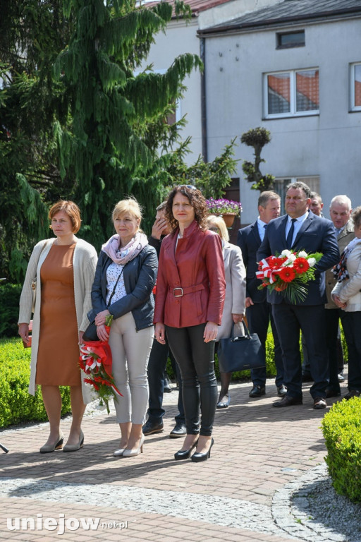 Uniejowianie uczcili święto Konstytucji 3 Maja