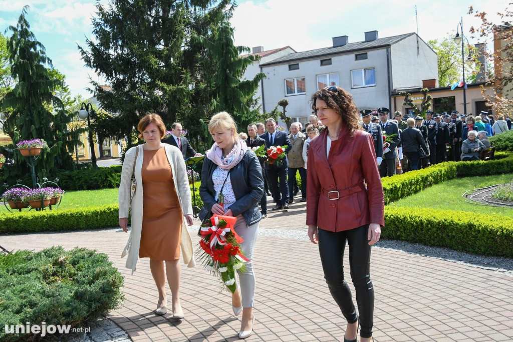 Uniejowianie uczcili święto Konstytucji 3 Maja