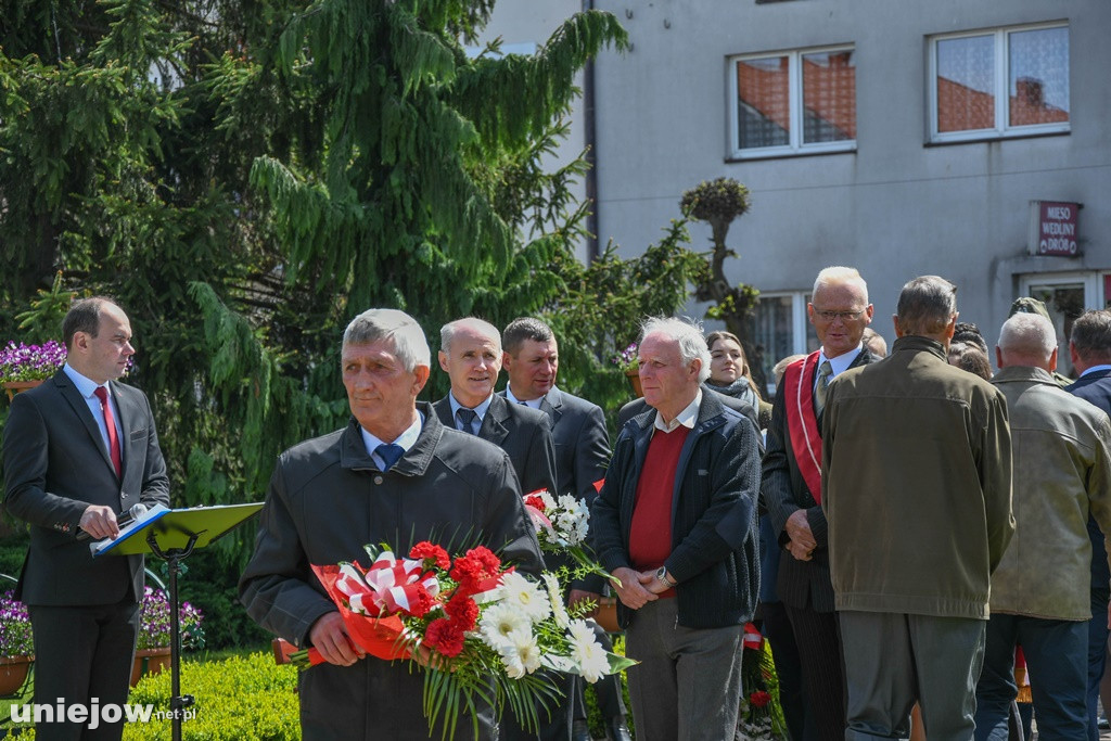 Uniejowianie uczcili święto Konstytucji 3 Maja
