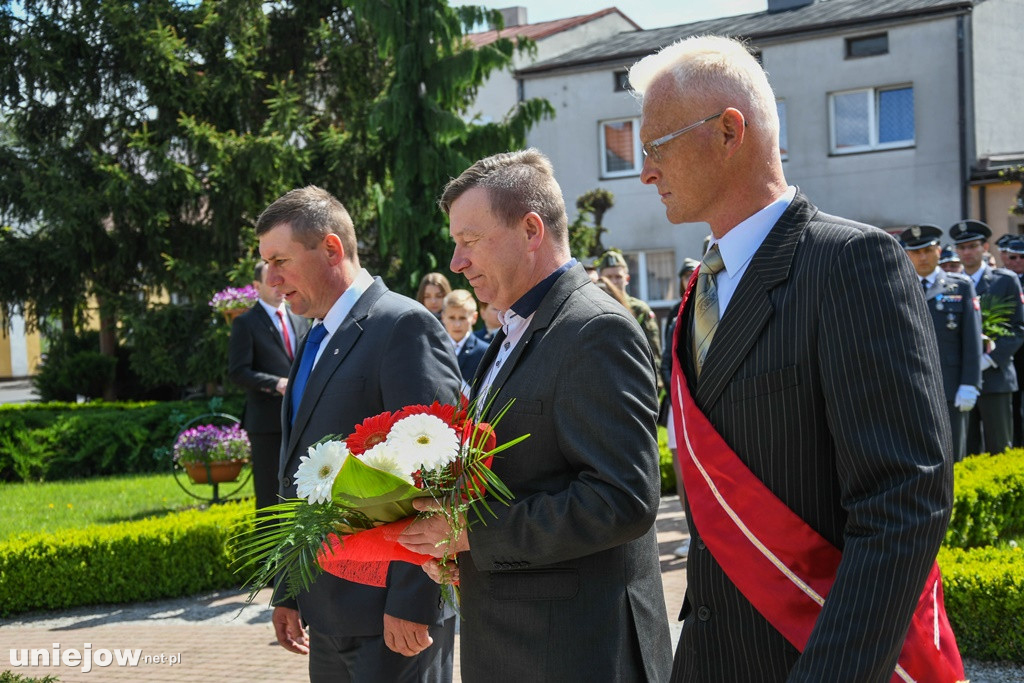 Uniejowianie uczcili święto Konstytucji 3 Maja