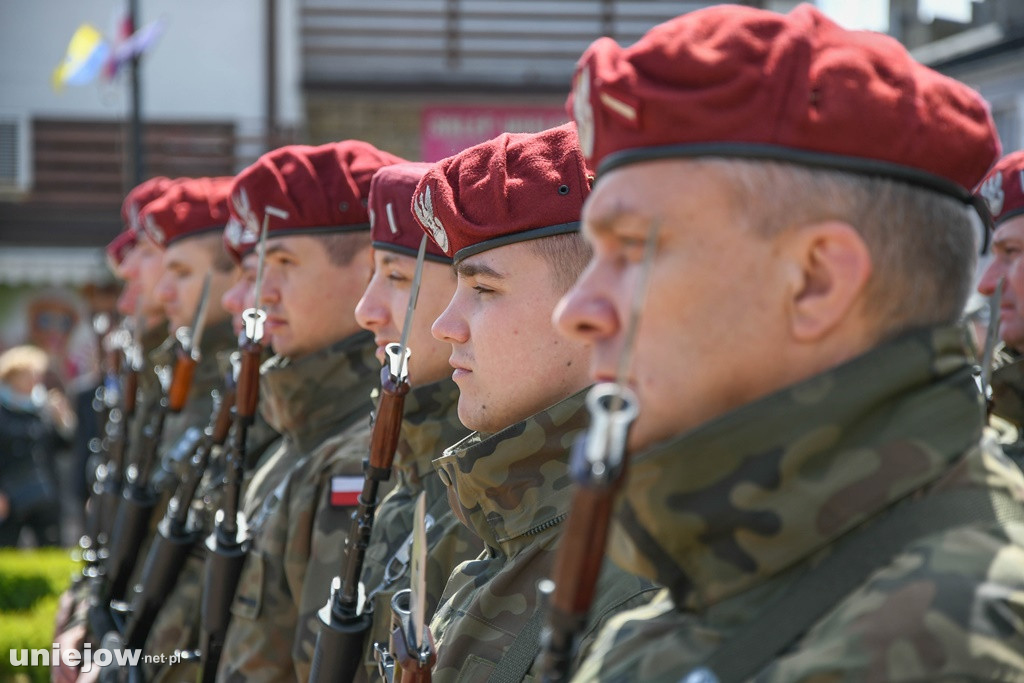 Uniejowianie uczcili święto Konstytucji 3 Maja