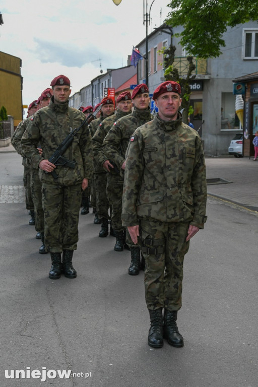 Uniejowianie uczcili święto Konstytucji 3 Maja