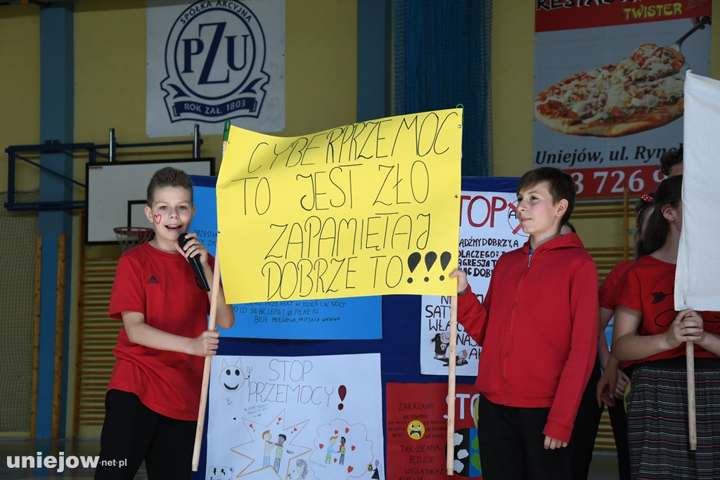 Dzień bez przemocy w uniejowskiej podstawówce