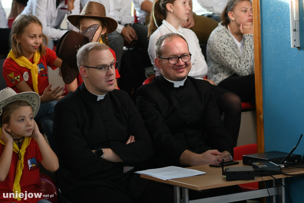 Dzień Papieski w uniejowskiej podstawówce