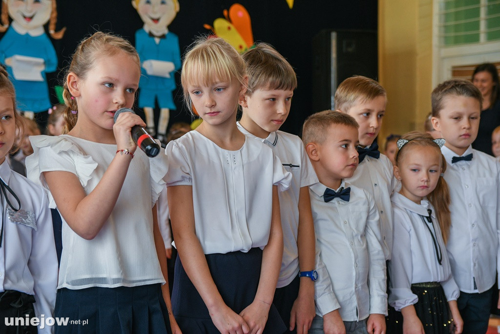 Ślubowanie pierwszoklasistów w Uniejowie