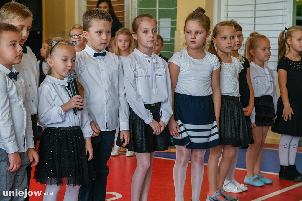 Ślubowanie pierwszoklasistów w Uniejowie
