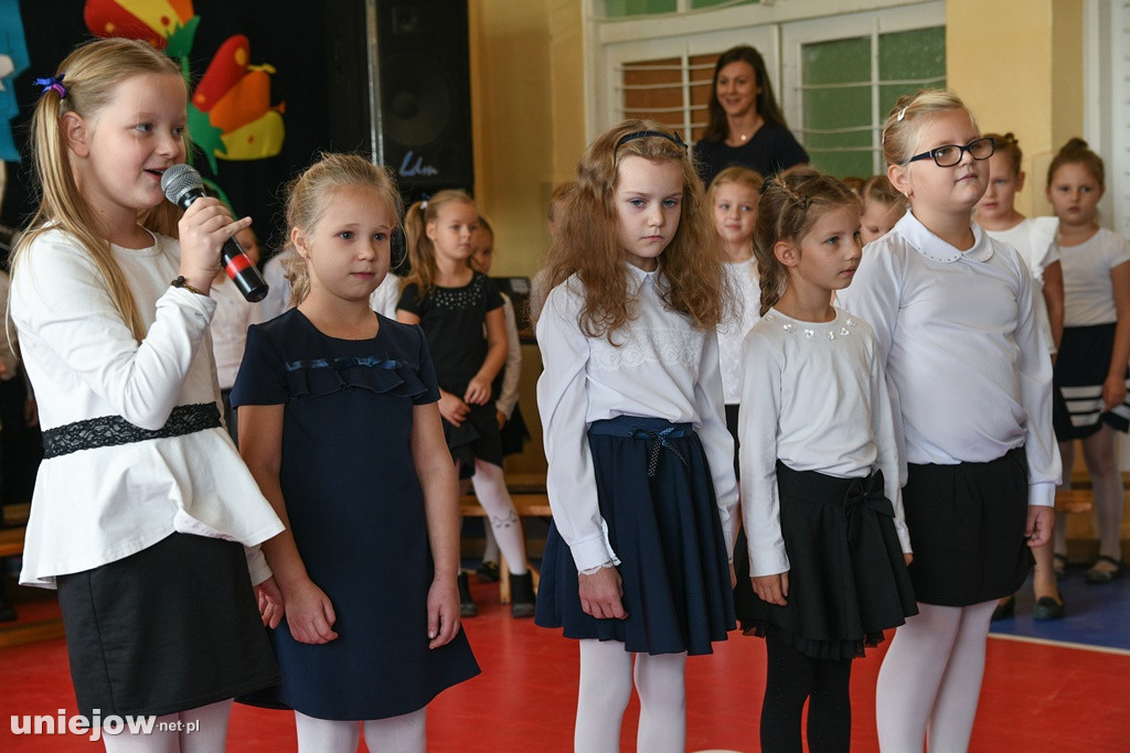 Ślubowanie pierwszoklasistów w Uniejowie