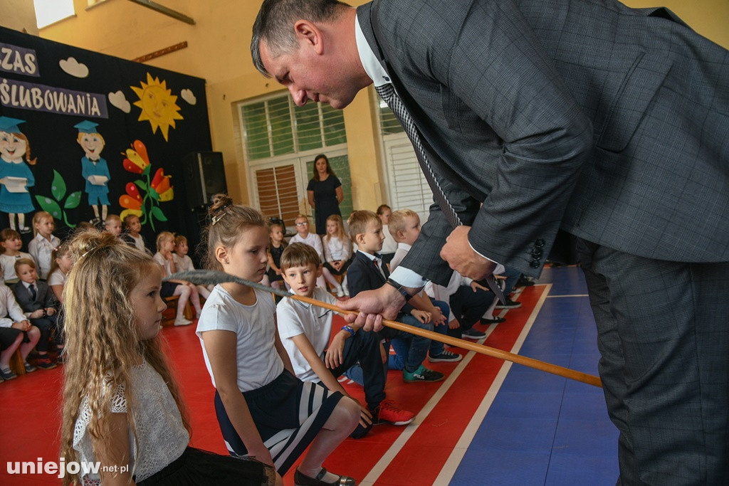 Ślubowanie pierwszoklasistów w Uniejowie