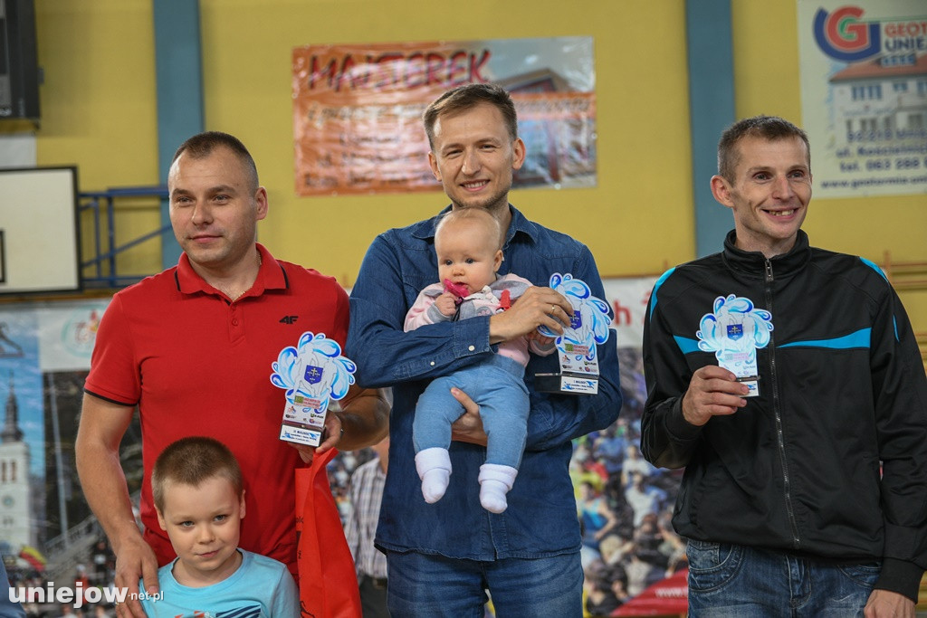 XIII Bieg do Gorących Źródeł-HALA